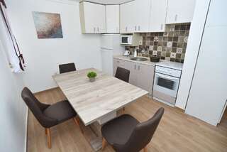 Апартаменты Palm square B&B apartment II Будва Апартаменты-24